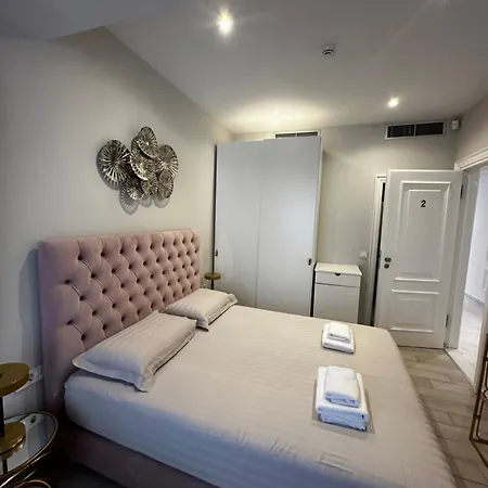 Ajsel Luxury Apartamento Sarandë